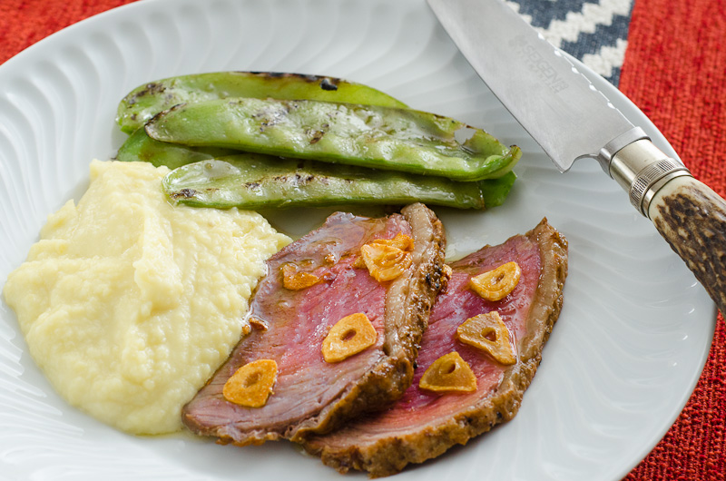 ROSBIFE DE PICANHA COM MOLHO DE ALHO